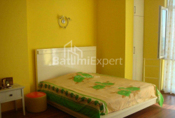 Daire 70 m² Daire - Şerif Khimshiashvili, Batumi, Gürcistan