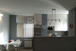 Daire 3-oda 80 m² - Alexandra Puşkin, Batumi