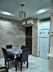 Daire 70 m² Daire - Şerif Khimshiashvili, Batumi, Gürcistan