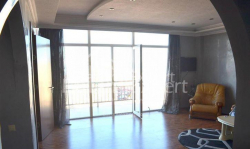 Daire 3-oda 80 m² - Alexandra Puşkin, Batumi