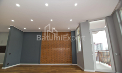 Daire 112 m² Daire - Şalva Inasaridze, Batumi, Gürcistan