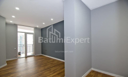 Daire 112 m² Daire - Şalva Inasaridze, Batumi, Gürcistan