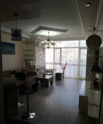 Daire 85 m² Daire - Kral Parnavaz, Batumi, Gürcistan