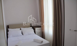 Daire 80 m² Daire - Zuraba Gorgiladze, Batumi, Gürcistan