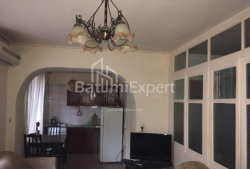 Daire 3-oda 55 m² - Şerif Khimshiashvili, Batumi