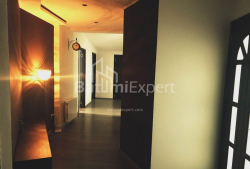 Daire 143 m² Daire - Yusuf Kobaladze, Batumi, Gürcistan
