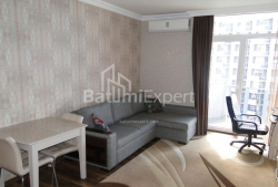 Daire 1-oda 45 m² - Şerif Khimshiashvili, Batumi