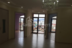 Daire 73 m² Daire - İlya Çavçavadze, Batumi, Gürcistan