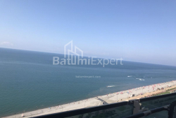 Daire 3-oda 70 m² - Şerif Khimshiashvili, Batumi