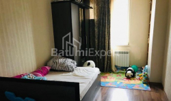 Daire 95 m² Daire - Yurievskaya, Batumi, Gürcistan
