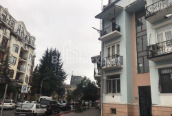 Daire 4-oda 106 m² - Vakhtang Gorgasali, Batumi