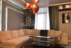 Daire 5-oda 170 m² - Yusuf Kobaladze, Batumi