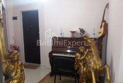 Daire 86 m² Daire - Zuraba Gorgiladze, Batumi, Gürcistan
