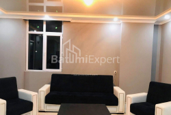 Daire 2-oda 60 m² - Niko Pirosmani, Batumi