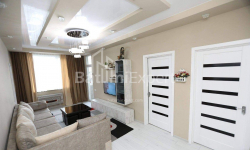 Daire 5-oda 81 m² - Şerif Khimshiashvili, Batumi