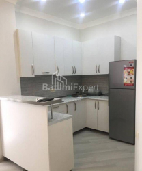 Daire 80 m² Daire - Şalva Inasaridze, Batumi, Gürcistan