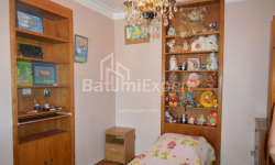 Daire 90 m² Daire - Yurievskaya, Batumi, Gürcistan