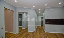 Daire 4-oda 112 m² - Niko Pirosmani, Batumi