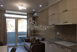 Daire 72 m² Daire - Yusuf Kobaladze, Batumi, Gürcistan