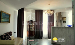 Daire 65 m² Daire - Rustaveli, Batumi, Gürcistan