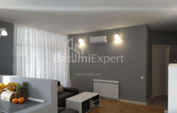 Daire 80 m² Daire - Alexandra Puşkin, Batumi, Gürcistan