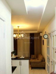 Daire 3-oda 50 m² - Vakhtang Gorgasali, Batumi