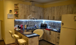 Daire 3-oda 80 m² - Rustaveli, Batumi