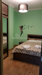 Daire 90 m² Daire - Zviada Gamsahurdia, Batumi, Gürcistan