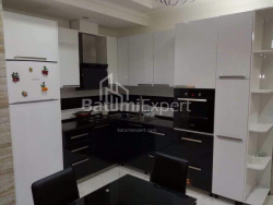 Daire 4-oda 70 m² - Şerif Khimshiashvili, Batumi