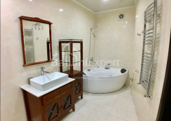 Daire 160 m² Daire - Zuraba Gorgiladze, Batumi, Gürcistan