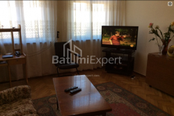 Mesken 100 m² Daire - Lech ve Maria Kachinsky, Batumi, Gürcistan