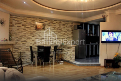 Daire 110 m² Daire - Selima Khimshiashvili, Batumi, Gürcistan