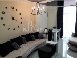 Daire 95 m² Daire - Şalva Inasaridze, Batumi, Gürcistan