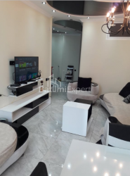 Daire 95 m² Daire - Şalva Inasaridze, Batumi, Gürcistan