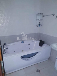 Daire 87 m² Daire - Selima Khimshiashvili, Batumi, Gürcistan
