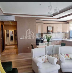 Daire 88 m² Daire - Rustaveli, Batumi, Gürcistan