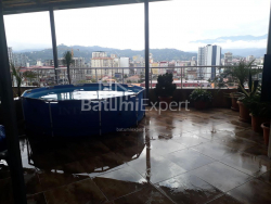 Daire 5-oda 200 m² - Vakhtang Gorgasali, Batumi