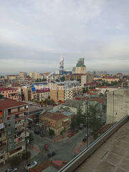 Daire 100 m² Daire - Vakhtang Gorgasali, Batumi, Gürcistan