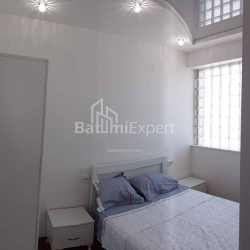 Daire 3-oda 55 m² - Lech ve Maria Kachinsky, Batumi