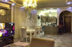 Daire 4-oda 120 m² - İlya Çavçavadze, Batumi