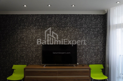 Daire 2-oda 42.3 m² - Lech ve Maria Kachinsky, Batumi