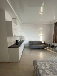 Daire 31.3 m² Daire - Şerif Khimshiashvili, Batumi, Gürcistan