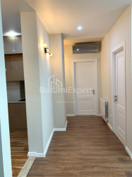 Daire 84 m² Daire - Şerif Khimshiashvili, Batumi, Gürcistan