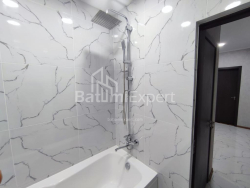 Daire 71.5 m² Daire - Şerif Khimshiashvili, Batumi, Gürcistan