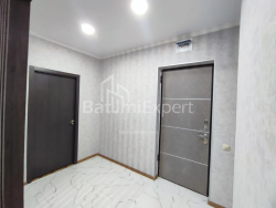 Daire 71.5 m² Daire - Şerif Khimshiashvili, Batumi, Gürcistan