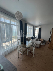 Daire 74.8 m² Daire - Lech ve Maria Kachinsky, Batumi, Gürcistan