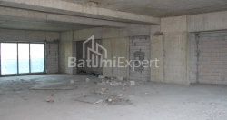 Daire 1-oda 172.7 m² - Lech ve Maria Kachinsky, Batumi
