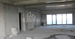 Daire 172.68 m² Daire - Lech ve Maria Kachinsky, Batumi, Gürcistan